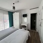 Alesya Hotel