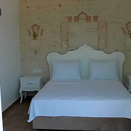 Alesya 4*
