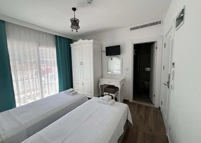 Alesya Hotel